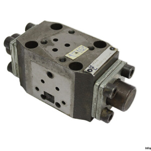 hartmann-lammle-WE104-6P166-4-directional-control-valve(used)