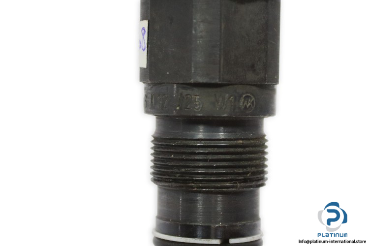 HYDRONORMA-DBDS6K12-25-direct-operated-pressure-relief-valve(used)-2