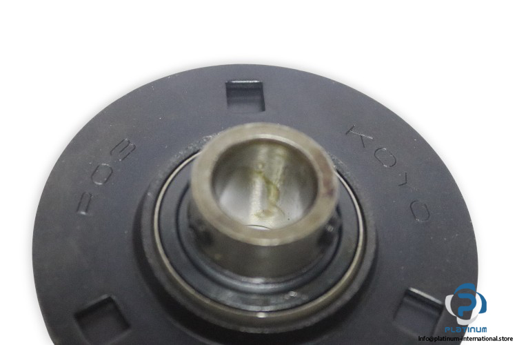 koyo-PF11ML-three-bolt-round-flange-unit-(new)-(carton)-2