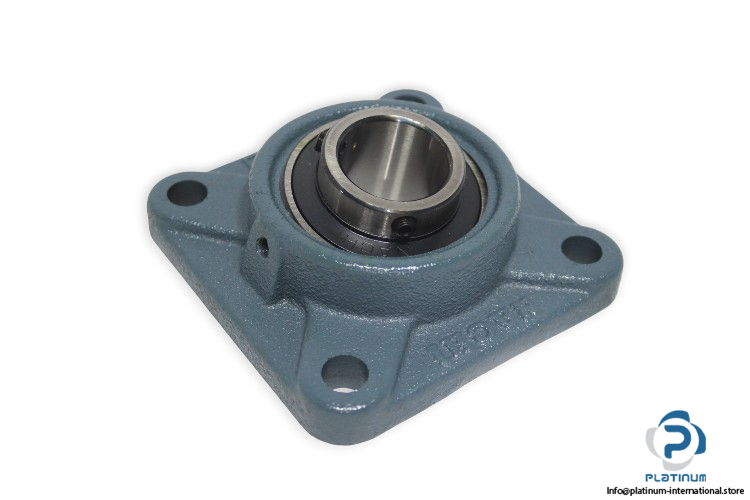 nachi-UCF-206-square-flange-ball-bearing-unit-(new)-(carton)