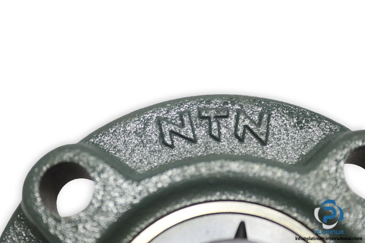 ntn-M-UCFC207D1-four-bolt-round-flanged-unit-(new)-(carton)-2