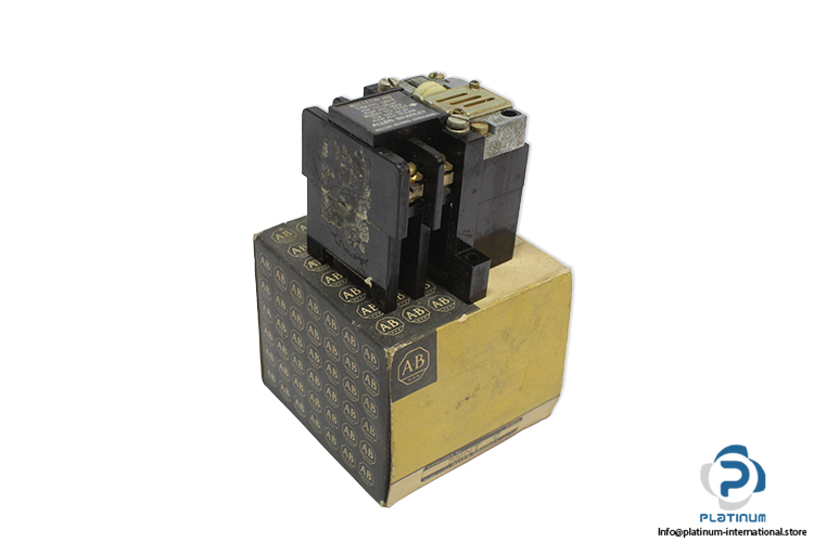 allen-bradley-700-NT-pneumatic-timer-(New)