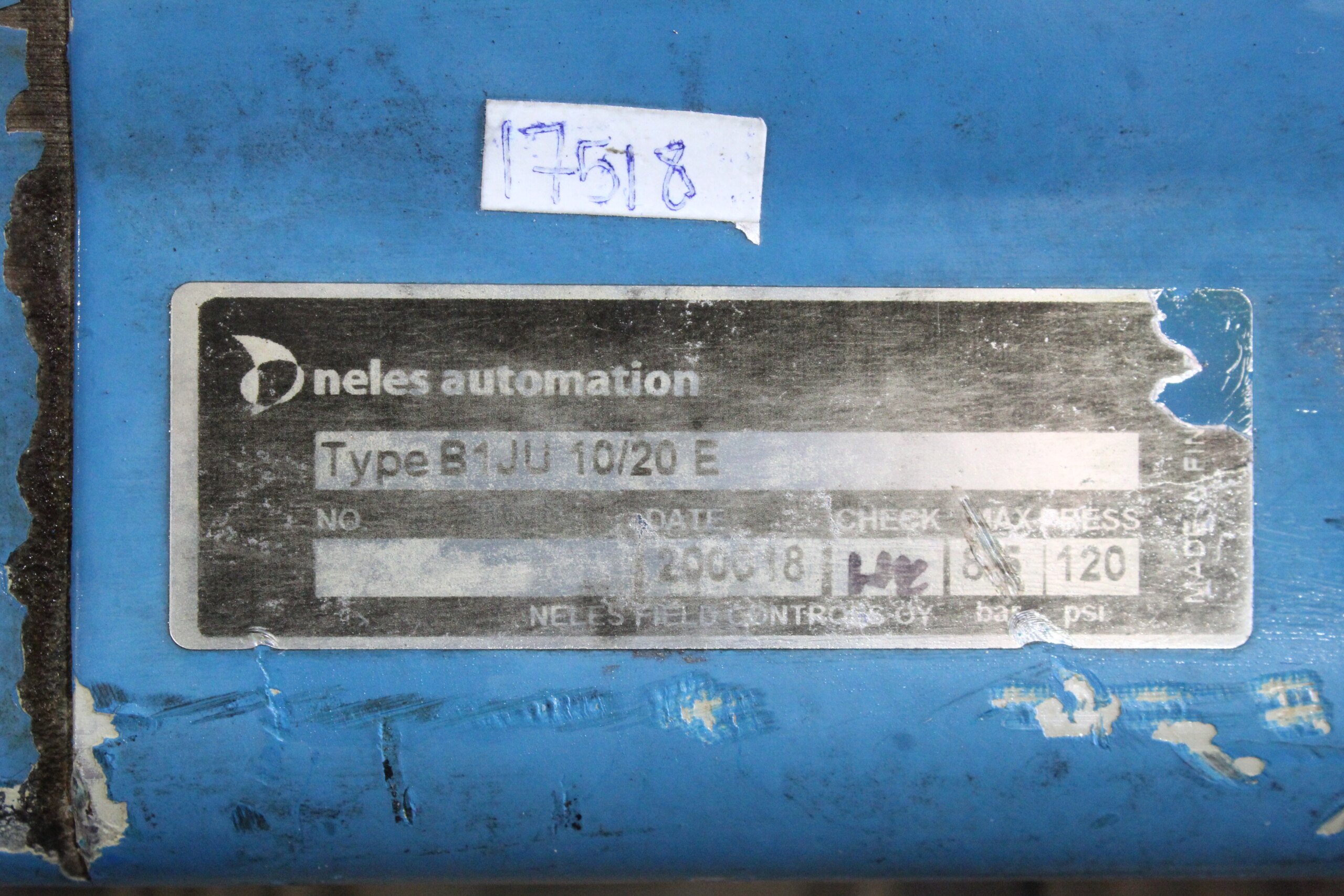 neles-controls-B1JU-10-20E-pneumatic-cylinder-actuator(used)-2