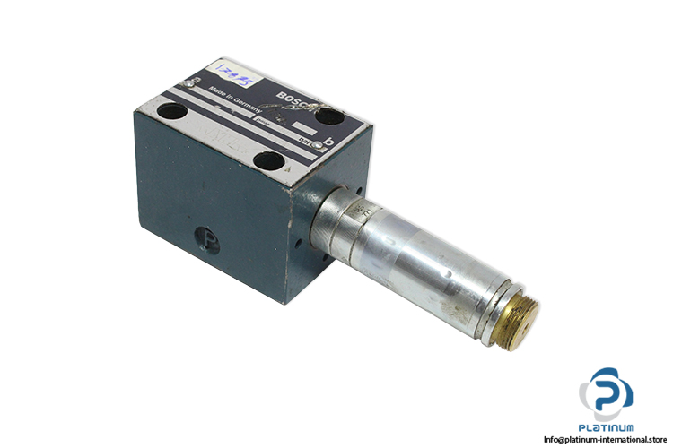 Bosch-0-810-091-270-solenoid-operated-directional-valve-without-coil(used)
