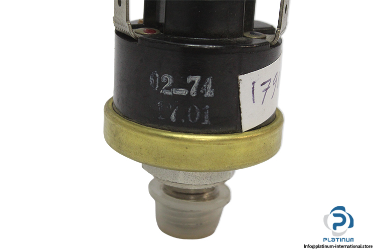 02-7417.01-pressure-sensor(new)-1