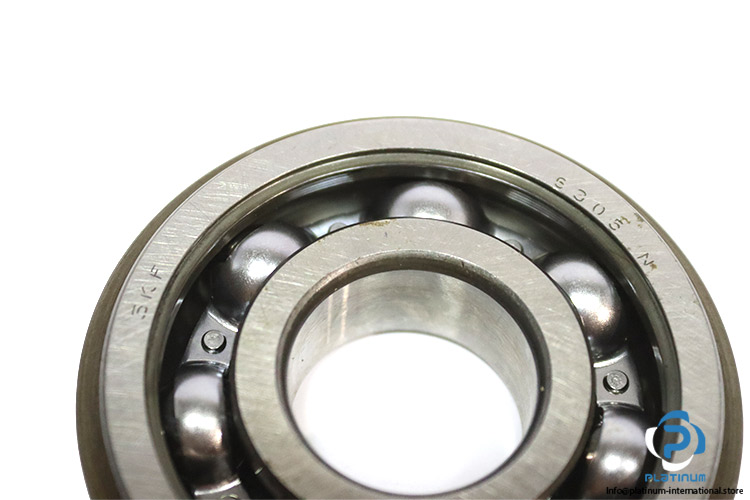 skf-6305-NR-deep-groove-ball-bearing-(new)-1