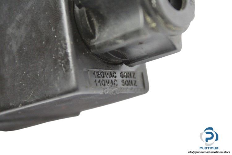 Parker-d1vw20bnyp70-solenoid-operated-directional-valve(used)-1