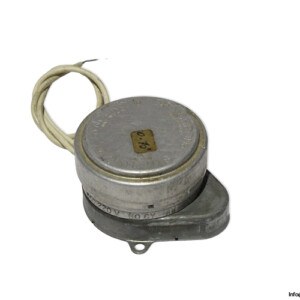 synchron-K44RC-62-5-6PMH64-4-75-gearmotor-(used)