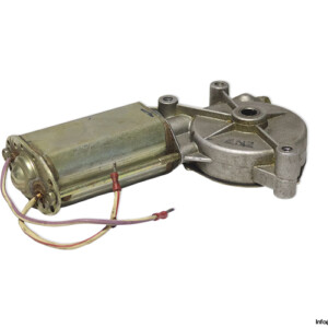unus-MACRI-PM32-40-B15-D-dc-gearmotor-(used)