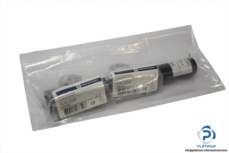telemecanique-XUS-LBR5A1720R-XUS-LBR5A1720T-safety-light-curtain-(New)-4