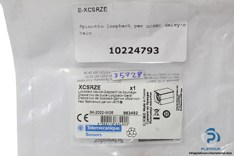 telemecanique-XCSRZE-plug-connector-(New)-1