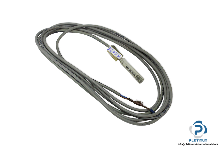 univer-DF-220-electromechanical-proximity-switch-(Used)