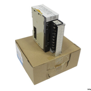 omron-CJ1W-TC001-temperature-controller-unit-(New)