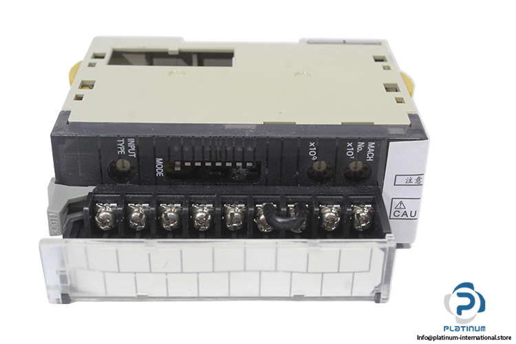 omron-CJ1W-TC001-temperature-controller-unit-(New)-1