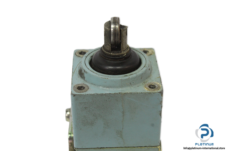 telemecanique-ZC2-JC1-limit-switch-(Used)-1