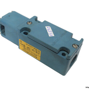 Moeller AT4/11-1/I/ZB Limit Switch Without Head Actuator