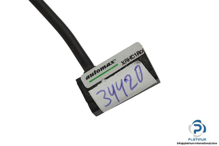 automax-XRHC1R00-reed-switch-(New)-1