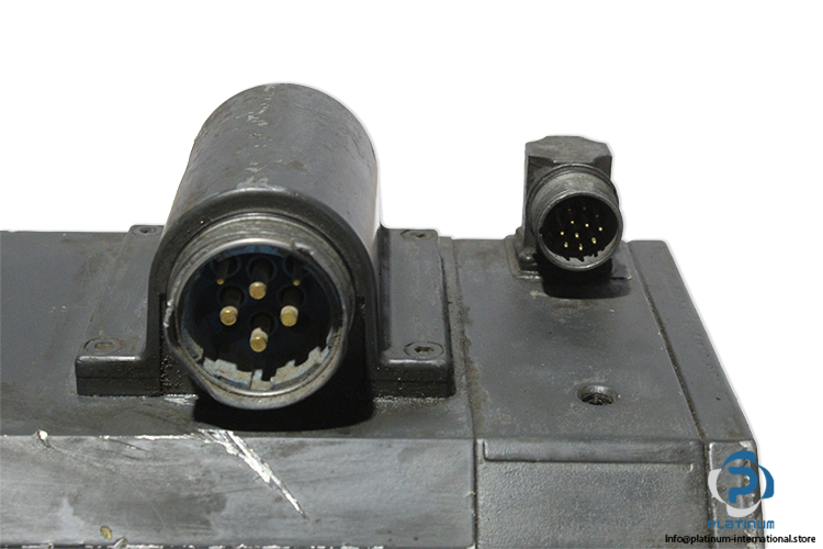 siemens-1FT6084-8AC71-1SH2-brushless-servo-motor-(used)-2