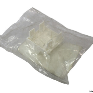 R&M 304314 2-PORT MOUNTING PLATE WITH DUST COVER