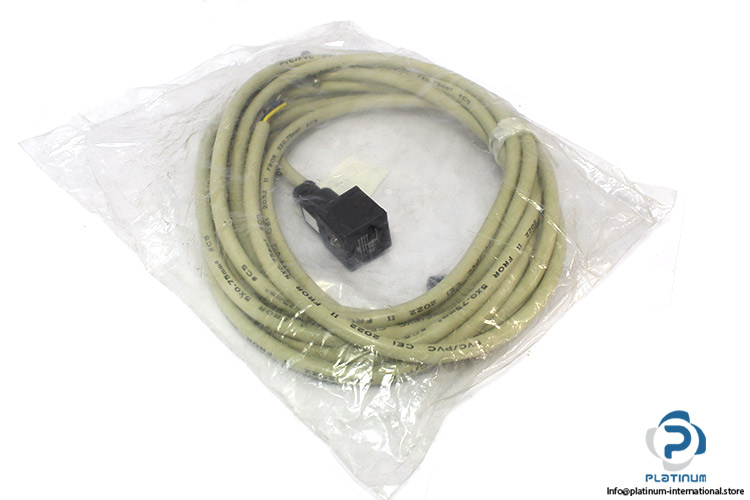 camozzi-124-830S01-connector-(new)