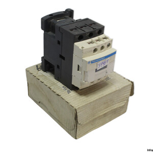 telemecanique-LC1D09P7-contactor-(New)