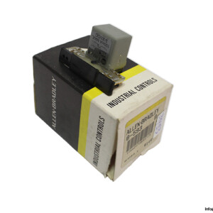 Allen-Bradley 8-593 Ser.b Relay Output Module
