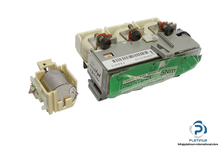 merlin-gerin-STR22ME-circuit-breaker-(New)