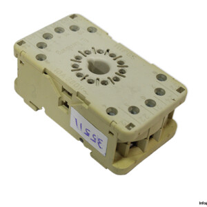 Lumberg 111PGS Relay Socket