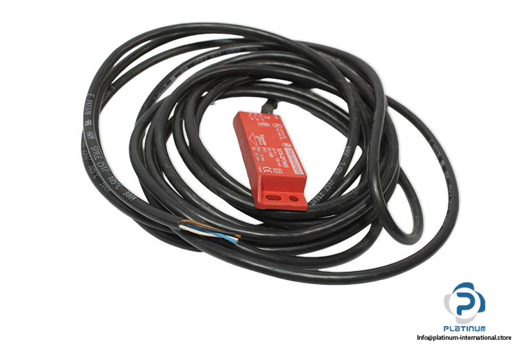 telemecanique-xcs-zp7005-coded-magnetic-switch(new)