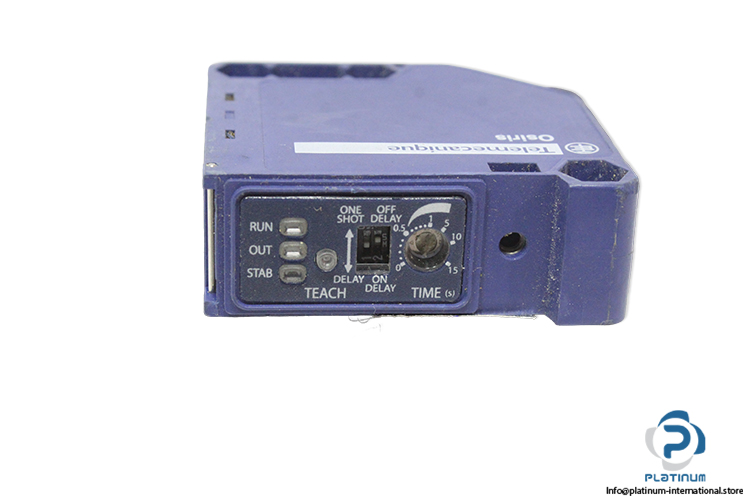 telemecanique-xuk0arctl2-photoelectric-sensor(new)-1