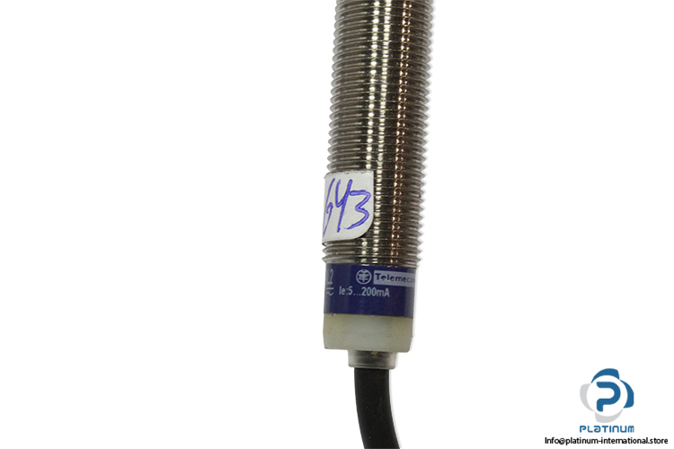 telemecanique-xs612b1mal2-inductive-sensor(new)-3