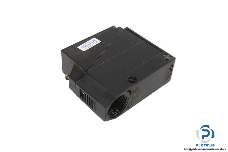 omron-e3jm-ds70m4-g-photoelectric-sensor(new)-2