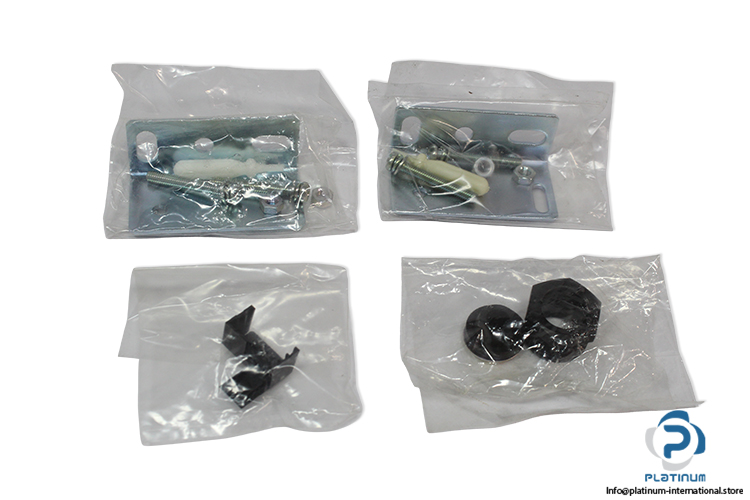 omron-e3jm-ds70m4-g-photoelectric-sensor(new)-3