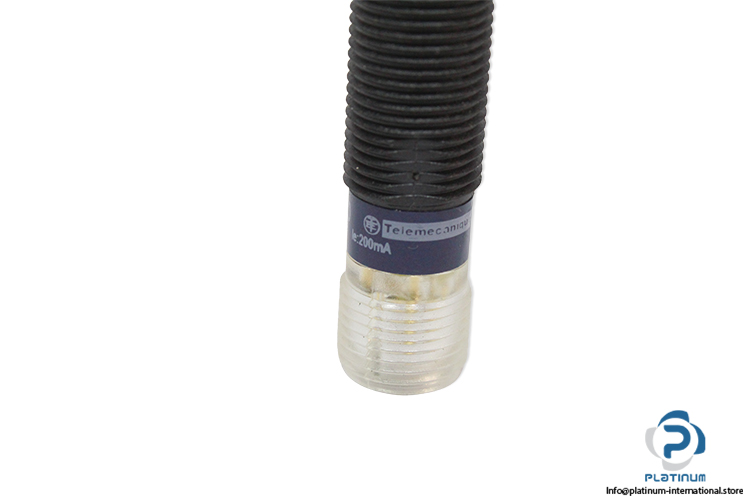telemecanique-xs4p12pc410d-inductive-proximity-sensor(new)-2