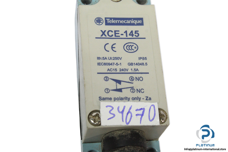telemecanique-xce-145-rotary-limit-switch(new)-1
