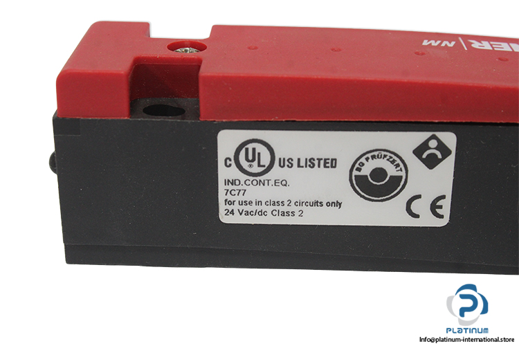 euchner-nm12ak-m-safety-switch-with-hinged-actuator(new)-2
