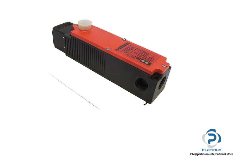 telemecanique-xcsle3838312-safety-switch(new)