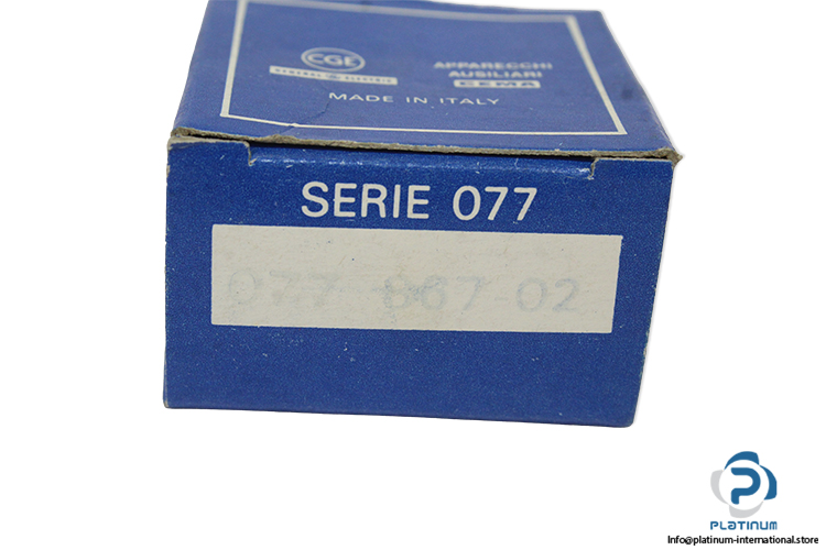 general-electric-077LT110-lamp-holder(new)-4