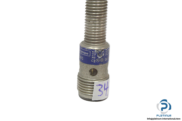telemecanique-XS1N08PA340D-inductive-sensor-(Used)-3