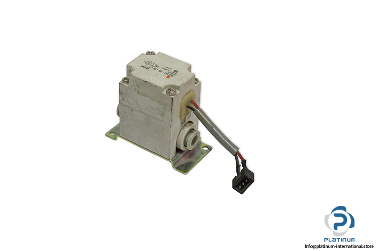 smc-vq21a1-5g-c6-f-solenoid-valve(used)