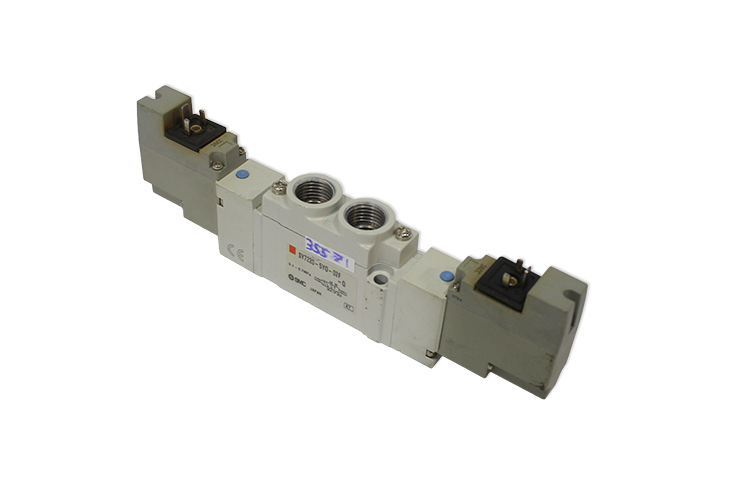 smc-SY7220-5Y0-02F-double-solenoid-valve-(Used)