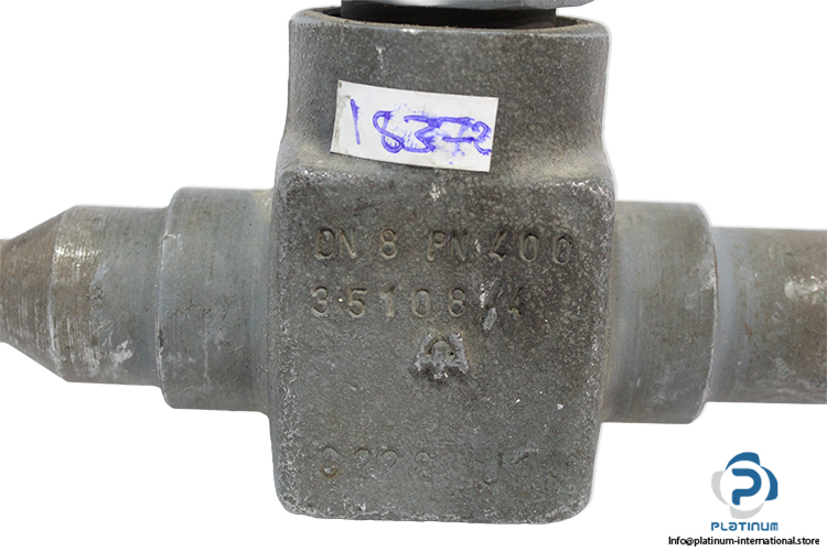 35108-4-needle-valve-(Used)-1