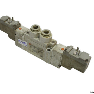 smc-SY7220-5DO-C8-double-solenoid-valve-(Used)