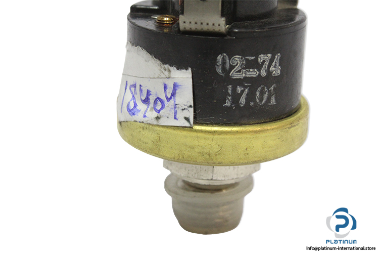 20-74-17.01-pressure-switch-(New)-1