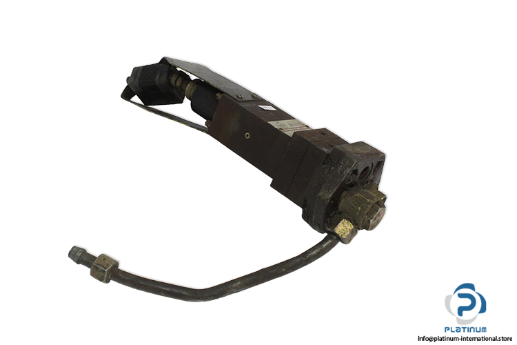 atos-QVZU-T-06-18-21-flow-control-valve-(Used)