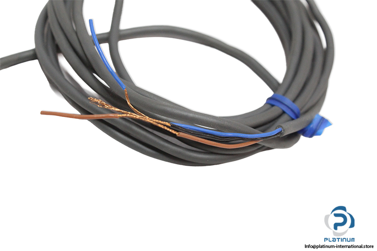 omron-E2S-W26-proximity-sensor-(New)-1