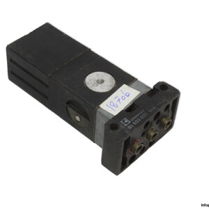 Crouzet 81532001 Pneumatic SUB Base
