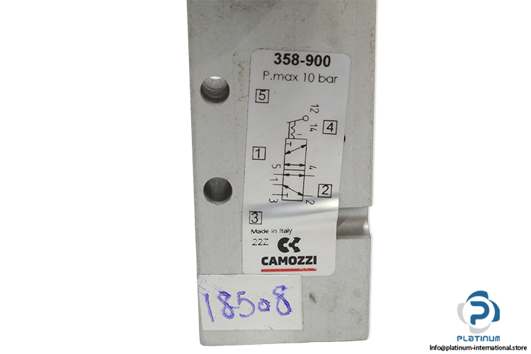 Camozzi-358-900-manual-valve(new)-1