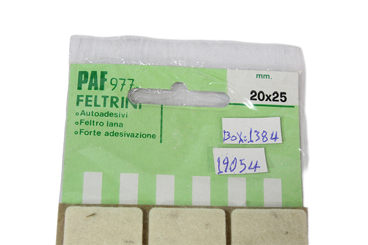 Paf-977-20X25-mm-square-wool-felt-pad(new)-1