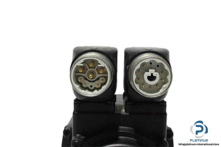 rexroth-R911306061-servomotor(new-without-carton)-2.jpg